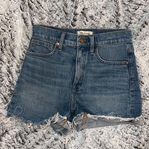 Madewell high rise denim shorts size 25